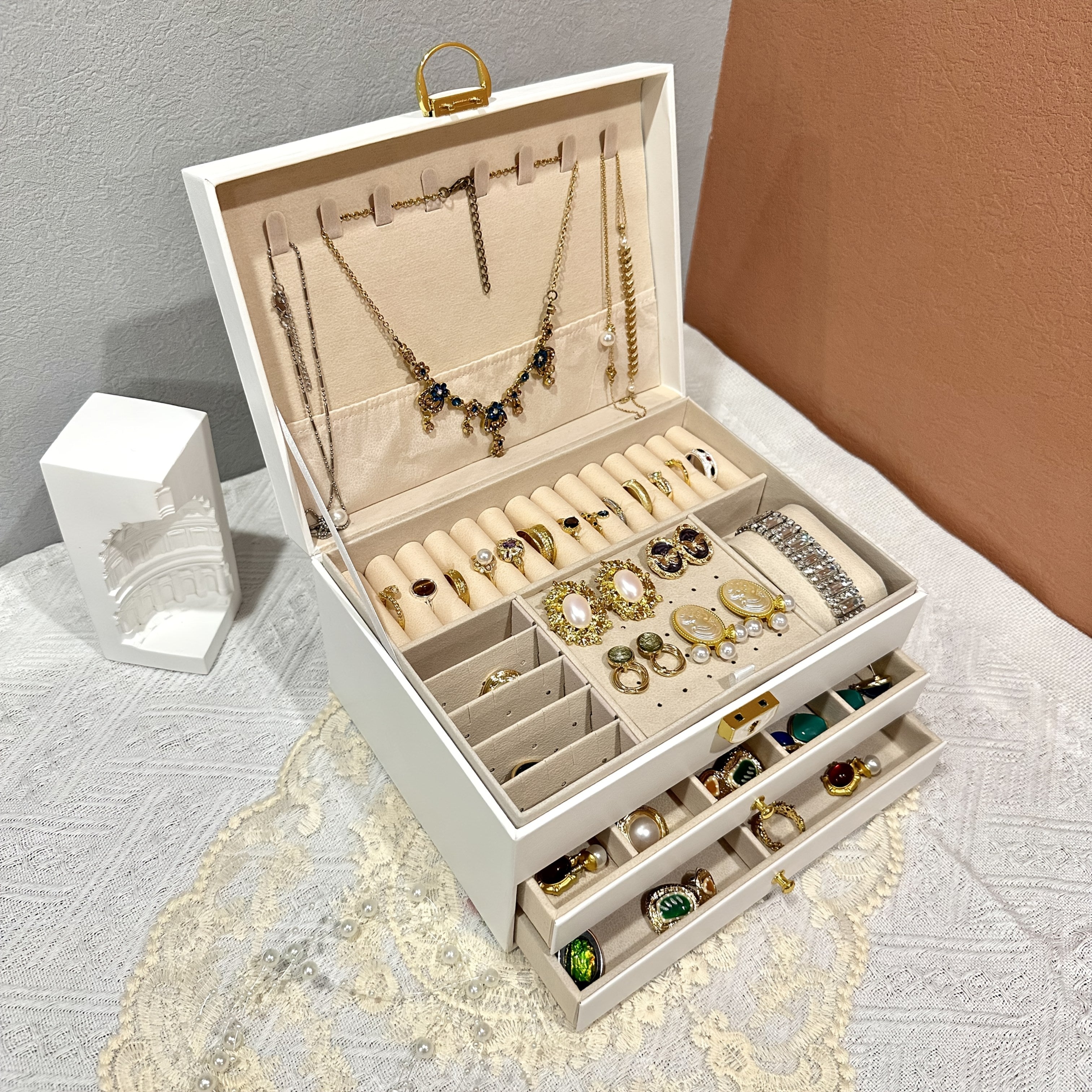 Luxury Jewelry Box Organizer - Elegant Green, 3-Tier Storage Case with Key Lock Closure, Soft Fabric-Lined Compartments for Necklaces, Earrings, Bracelets, Rings - Perfect Gift for Women, Home or Salon Use - Durable Construction, Jewelry Organizer