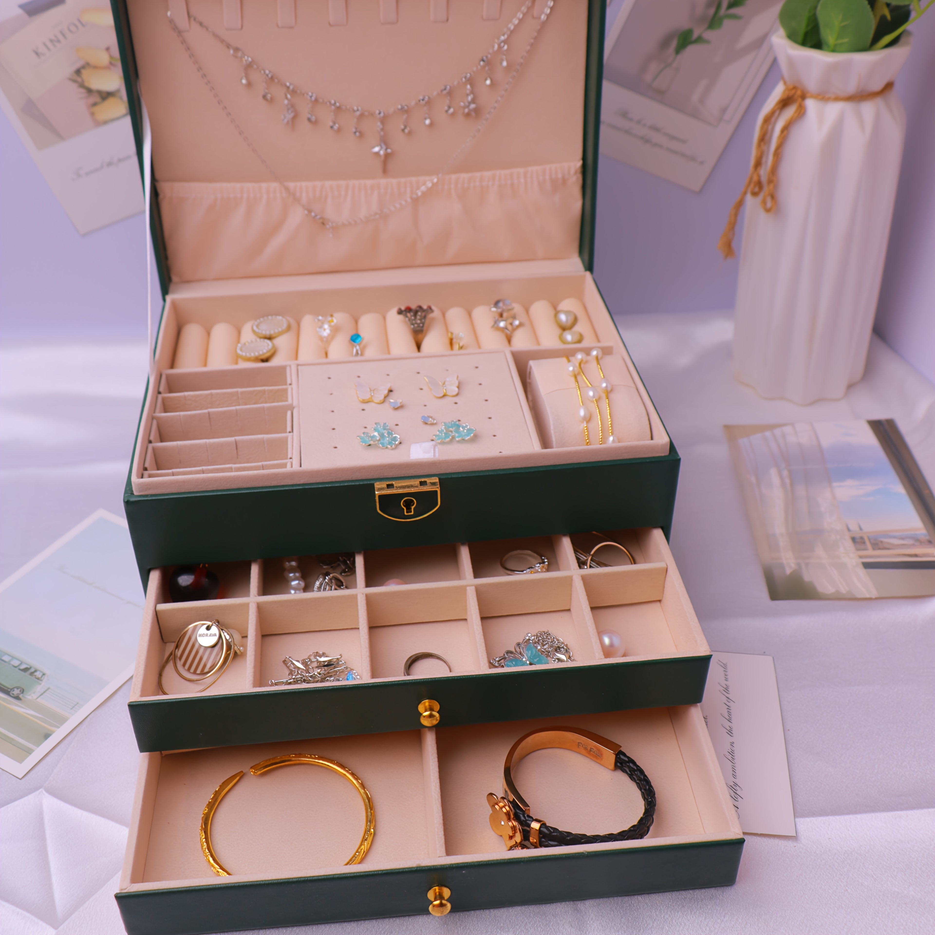 Elegant Vintage-Style Jewelry Box with Lock - 3-Layer Faux Leather, Golden-Tone Hardware, Pink & White Design, Perfect for Necklaces, Bracelets, and Earrings - Ideal for Home Decor and Fashion Enthusiasts, Jewelry Gift Box, Jewelry Boxes