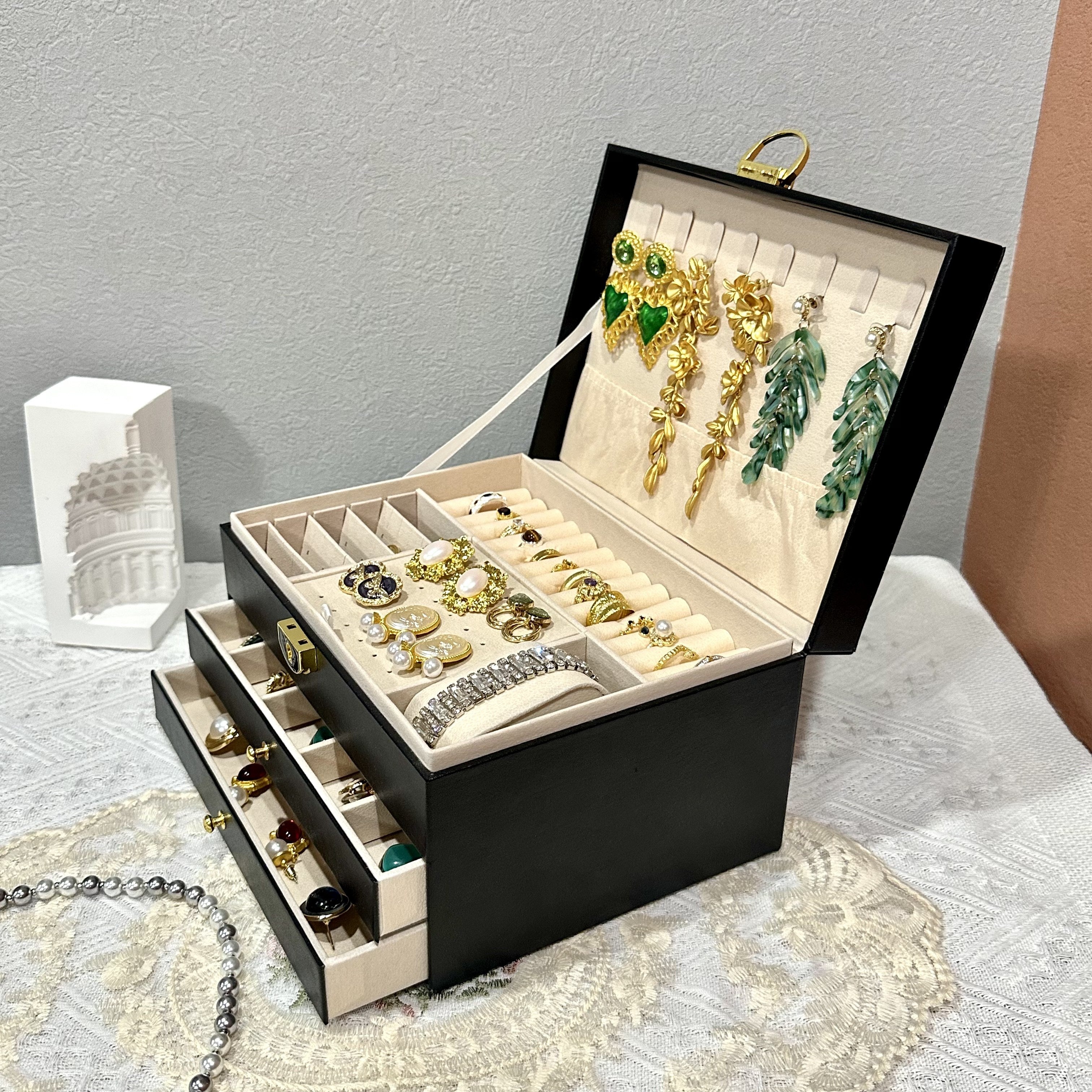 Luxury Jewelry Box Organizer - Elegant Green, 3-Tier Storage Case with Key Lock Closure, Soft Fabric-Lined Compartments for Necklaces, Earrings, Bracelets, Rings - Perfect Gift for Women, Home or Salon Use - Durable Construction, Jewelry Organizer